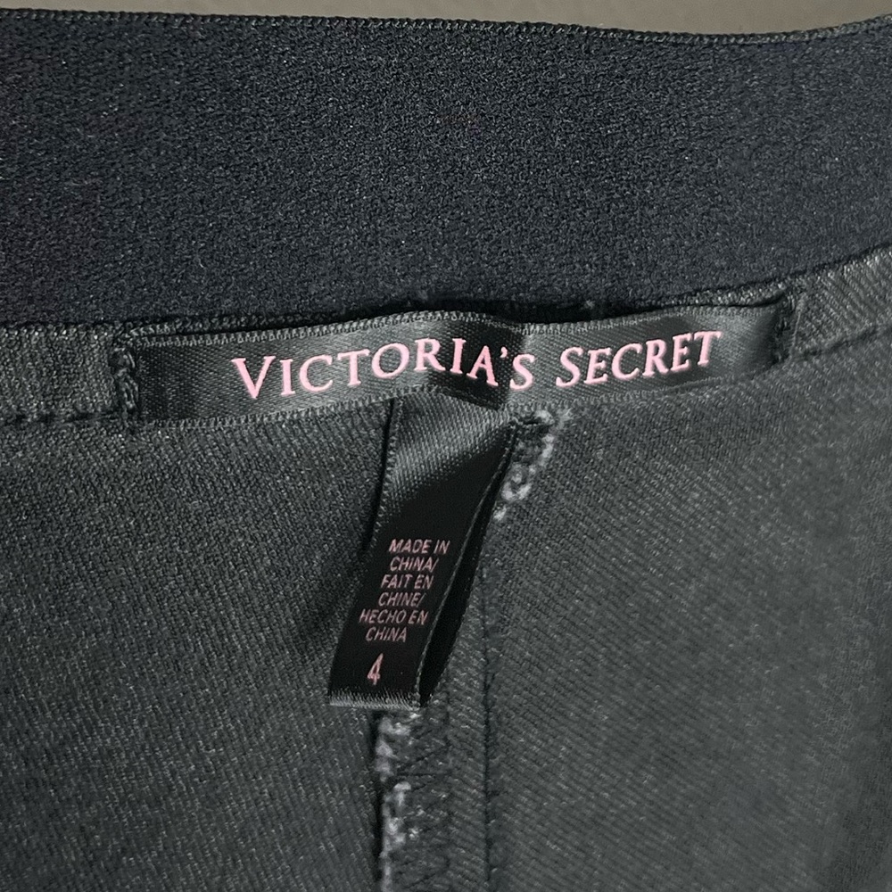Victoria’s Secret matte metallic shiny pant/leggings. Size 4. Minimal stretch. - Picture 4 of 7